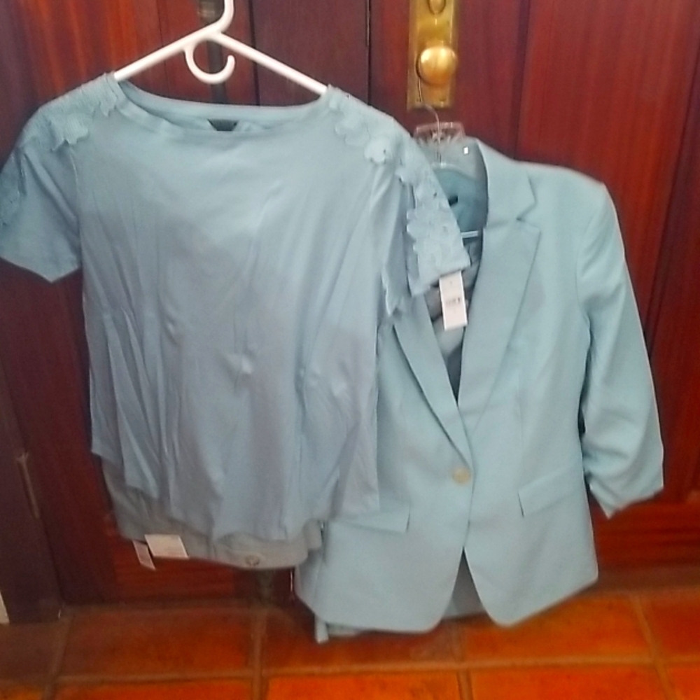 Ann Taylor 4 pc skirt/pant suit, paper bag sz 6 skirt, MED tee, sz 8 roll sleeve